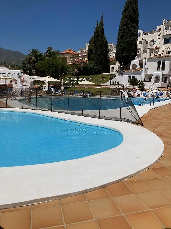 Apartamento 2 Dormitorios Pueblo Evita Benalmadena