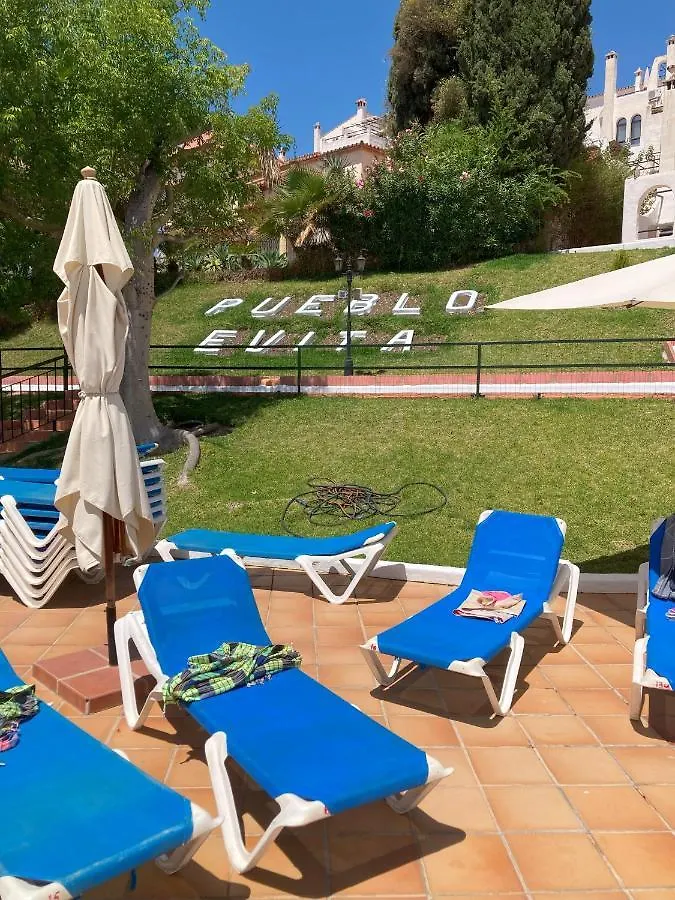 Apartamento 2 Dormitorios Pueblo Evita بينالماذينا شقة